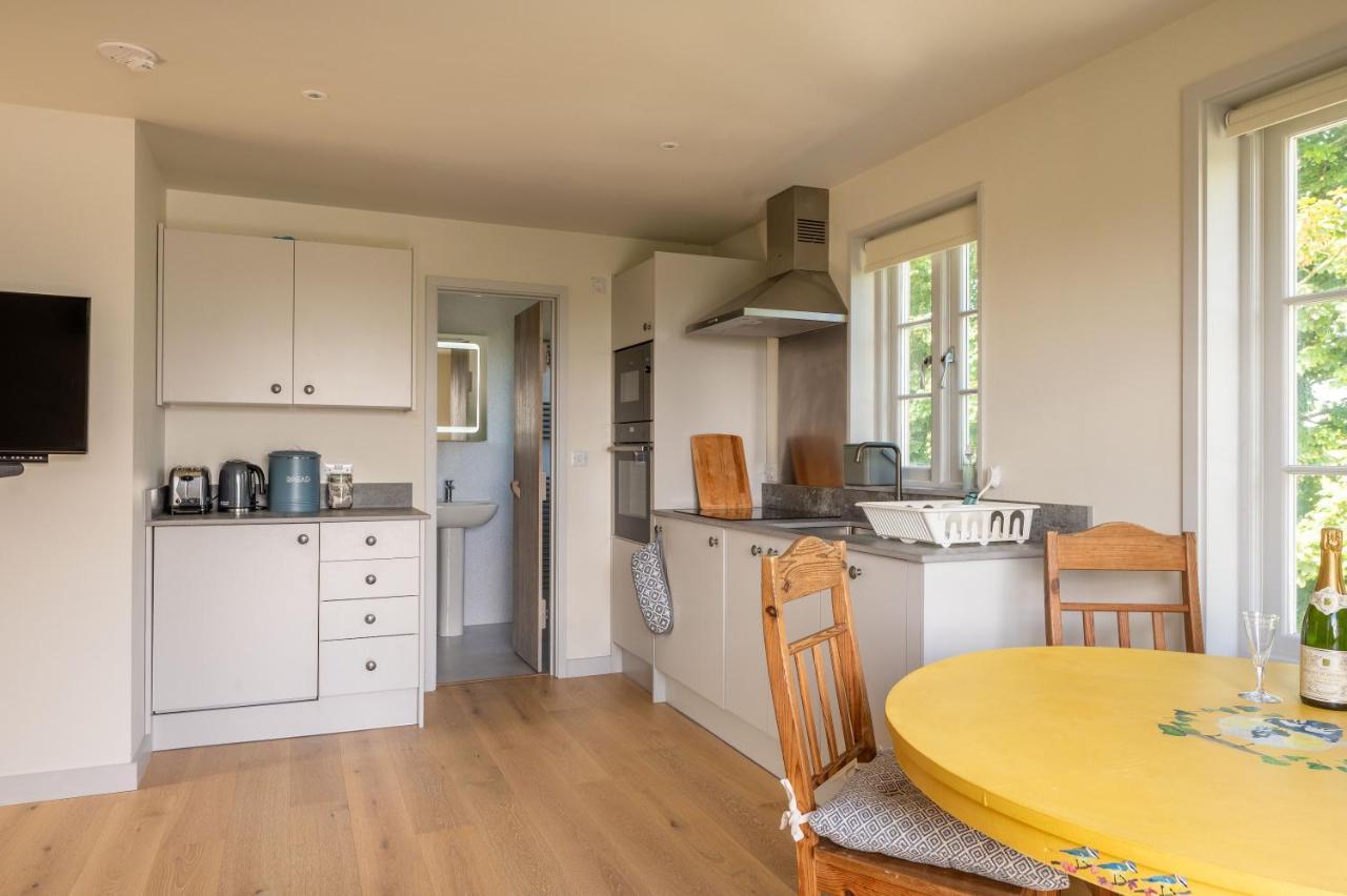 Converted Hay-Loft With Stunning Countryside Views Haverfordwest Exteriör bild